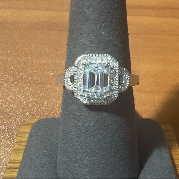 Sterling Silver 925 2.21 CTW VVSD COLOR Emerald Cut Halo MOISSANITE RING Sz 9